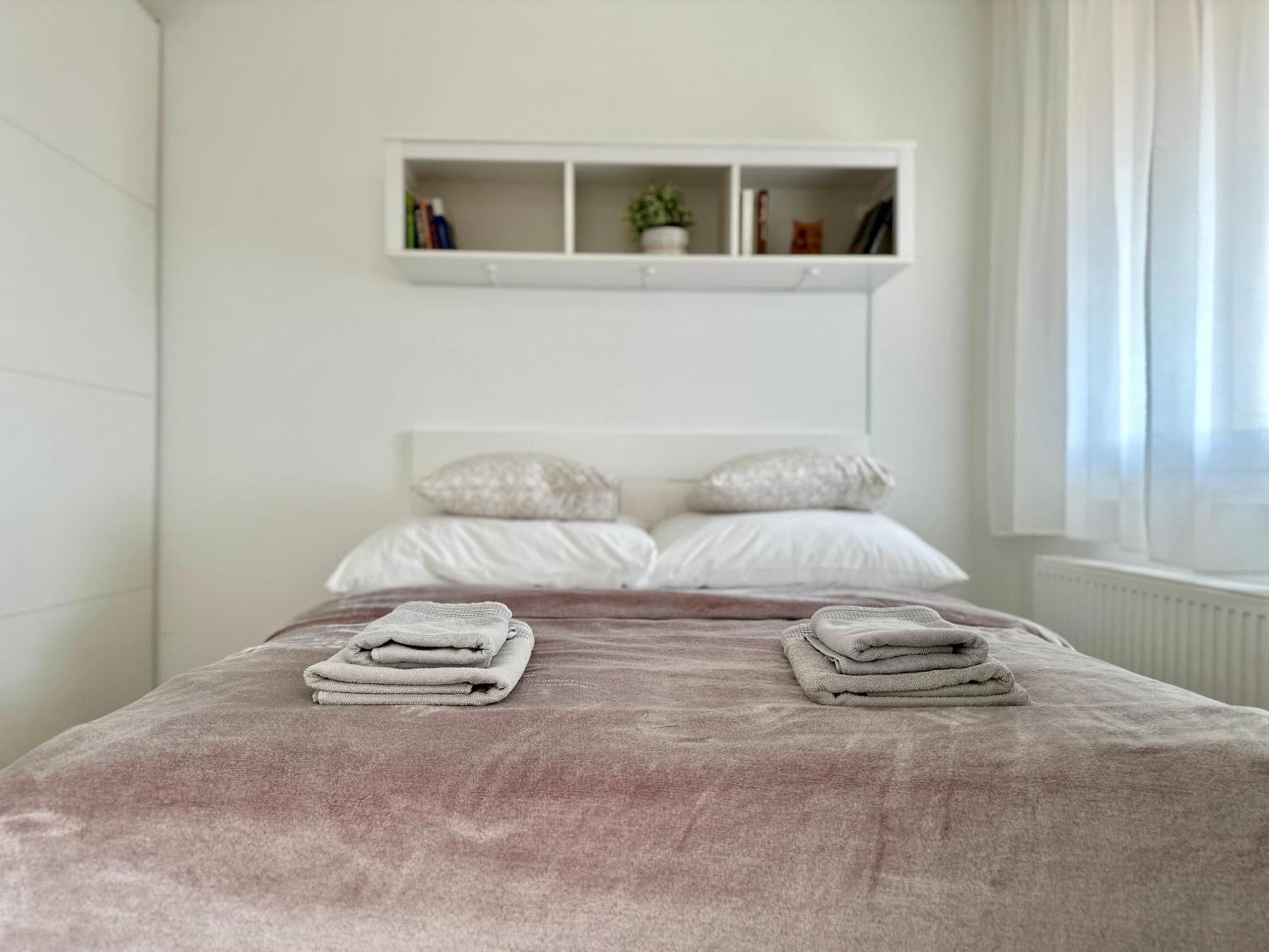 City Break Apartment - Private Garage, Ac, Balcony Budapeşte Dış mekan fotoğraf