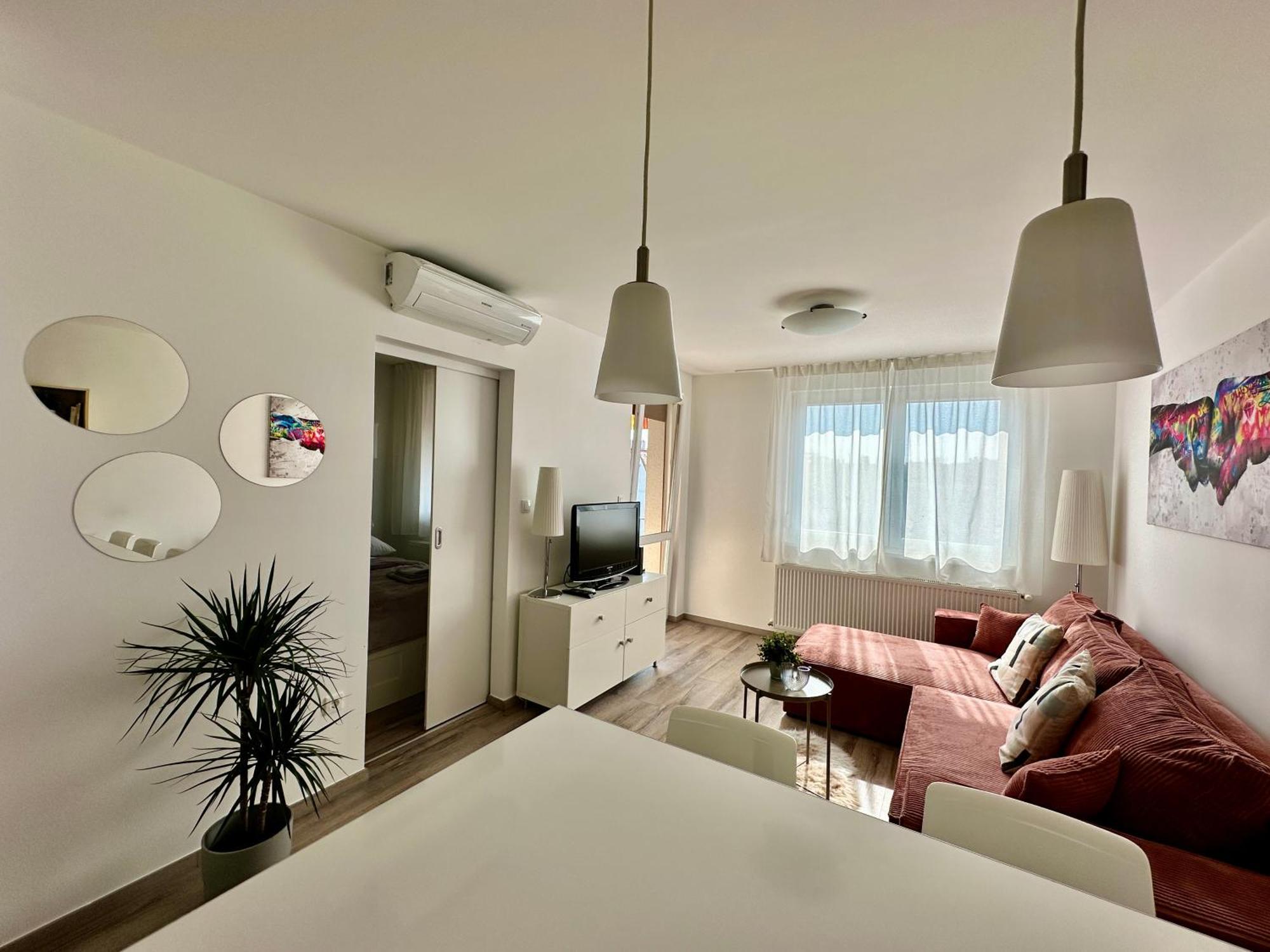 City Break Apartment - Private Garage, Ac, Balcony Budapeşte Dış mekan fotoğraf