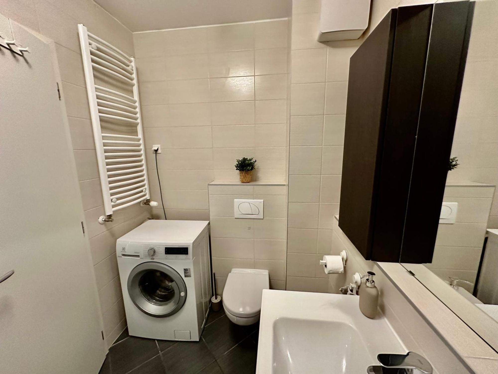 City Break Apartment - Private Garage, Ac, Balcony Budapeşte Dış mekan fotoğraf