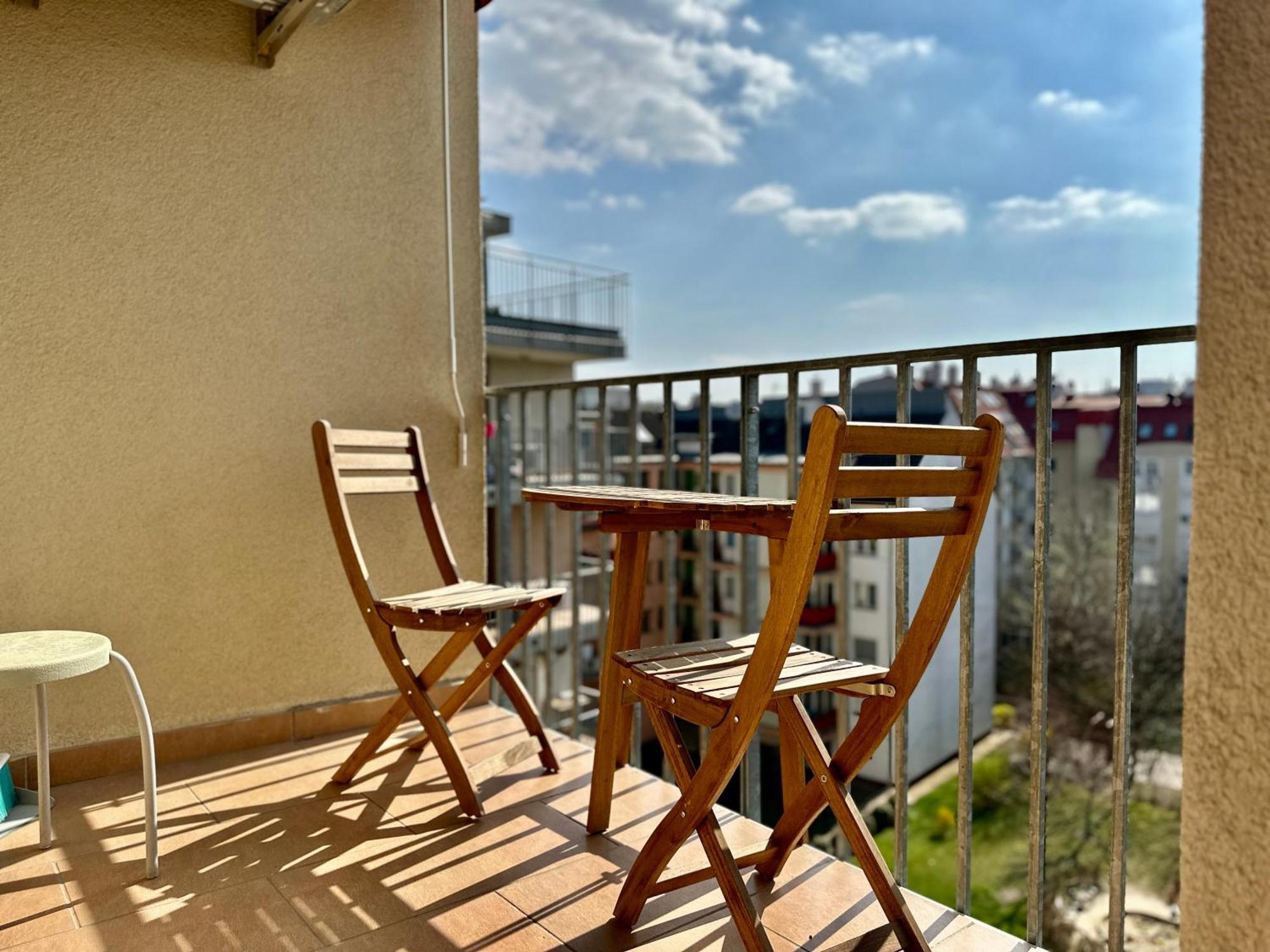 City Break Apartment - Private Garage, Ac, Balcony Budapeşte Dış mekan fotoğraf